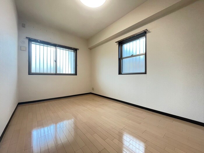 物件内観写真14　(居室)