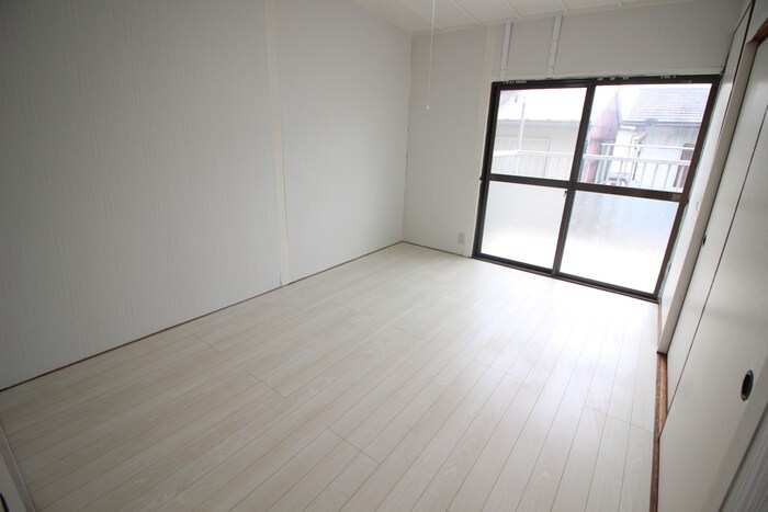 物件内観写真6　(居室)