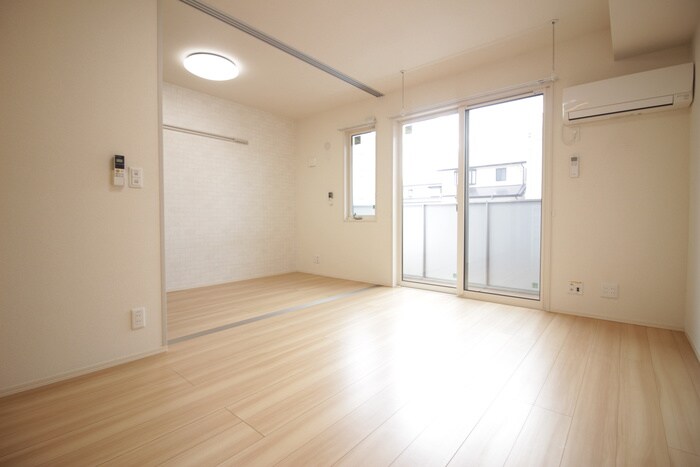 物件内観写真7　(居室)