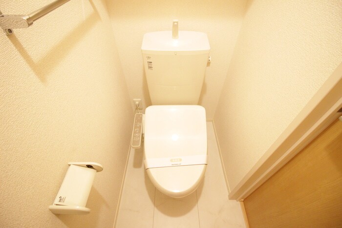 物件内観写真11　(トイレ)