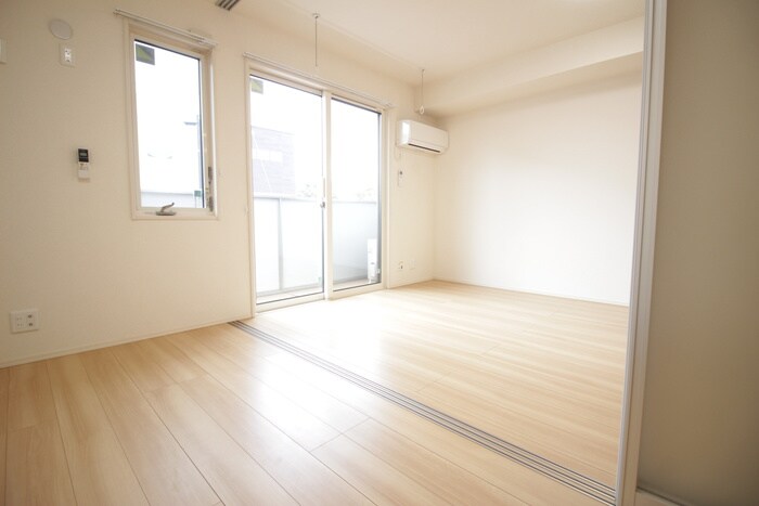 物件内観写真22　(居室)