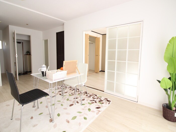 物件内観写真8　(居室)