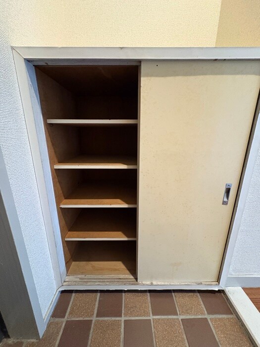 物件内観写真19　(靴箱)