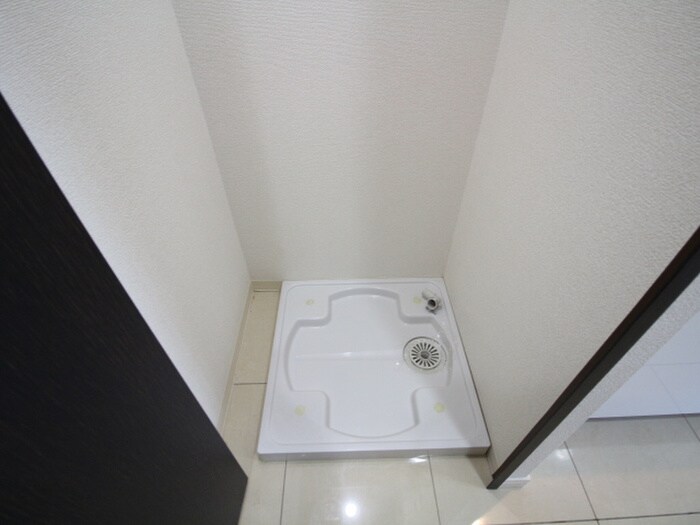 物件内観写真17　(洗濯機置場)