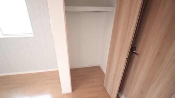 物件内観写真11　(収納)