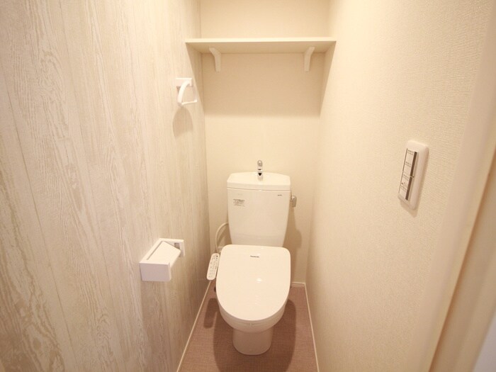 物件内観写真14　(トイレ)