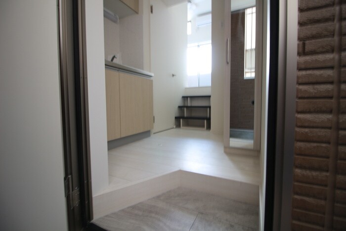 物件内観写真15　(玄関)