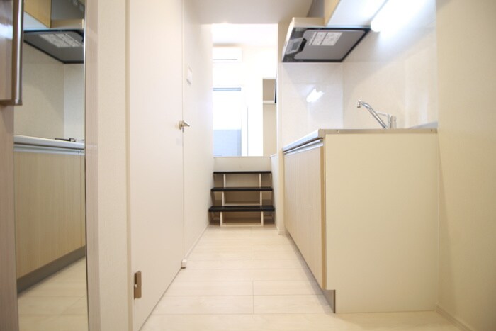 物件内観写真19　(廊下)