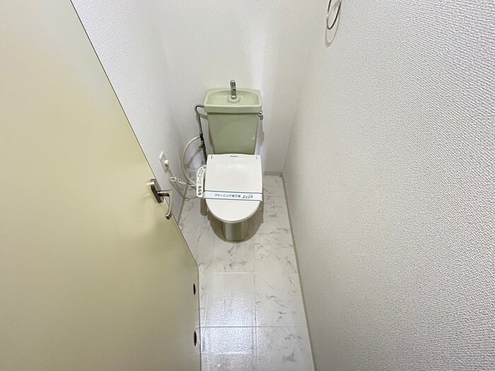 物件内観写真11　(トイレ)