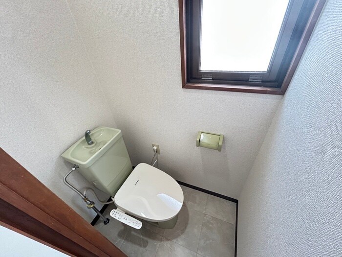 物件内観写真11　(トイレ)