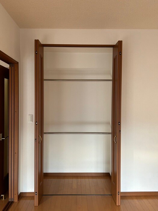 物件内観写真18　(収納)