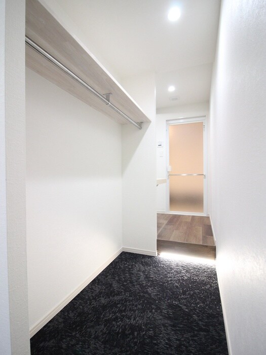 物件内観写真10　(収納)