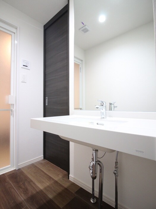 物件内観写真10　(洗面)