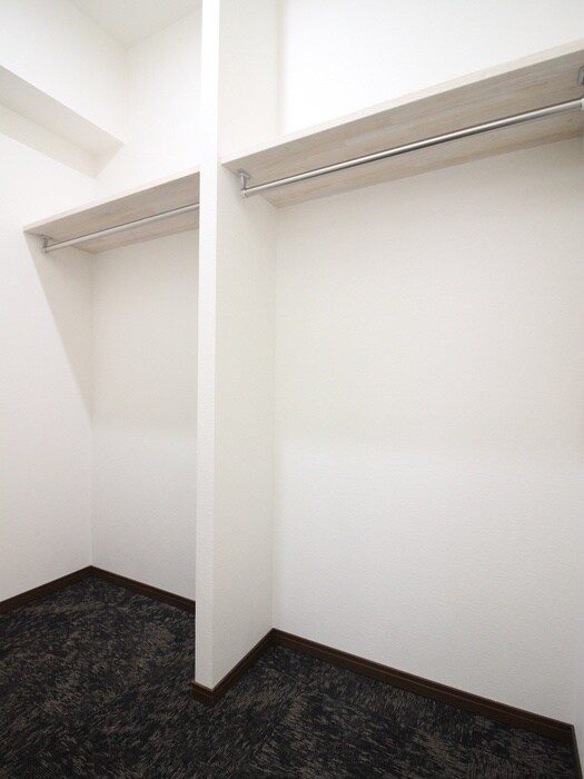 物件内観写真12　(収納)