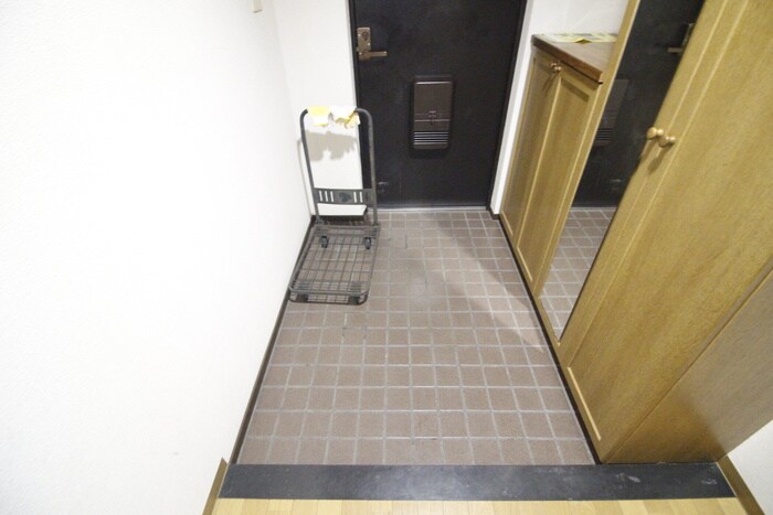 物件内観写真20　(玄関)