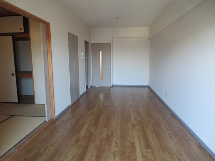 物件内観写真18　(居室)