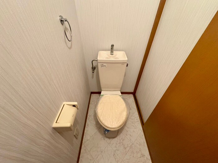 物件内観写真13　(トイレ)