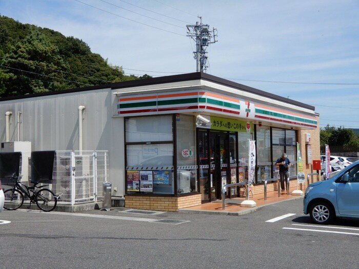 セブンイレブン春日井藤山台店