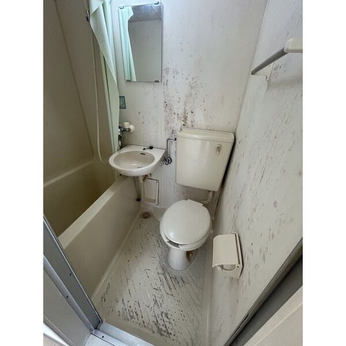 物件内観写真12　(トイレ)