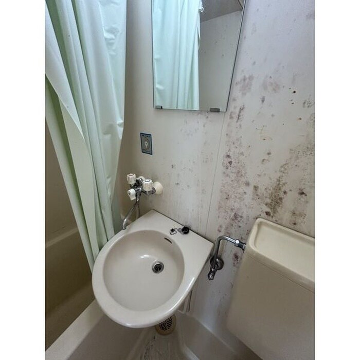 物件内観写真13　(洗面)