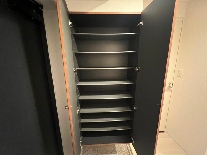 物件内観写真11　(靴箱)