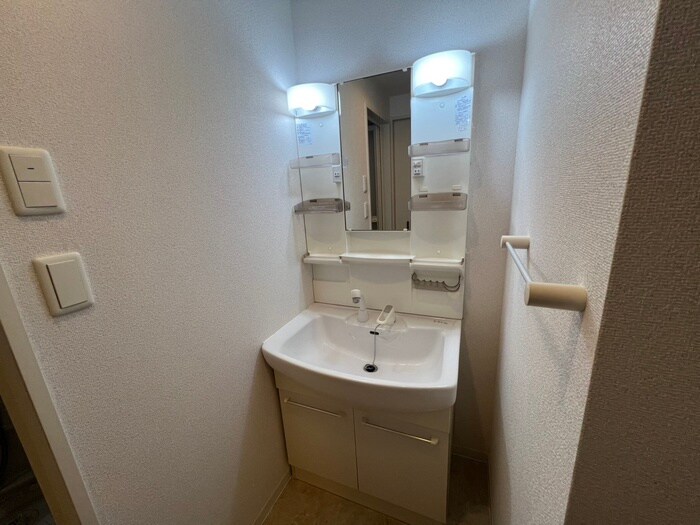 物件内観写真15　(洗面)