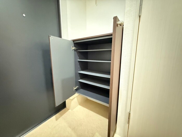 物件内観写真18　(靴箱)