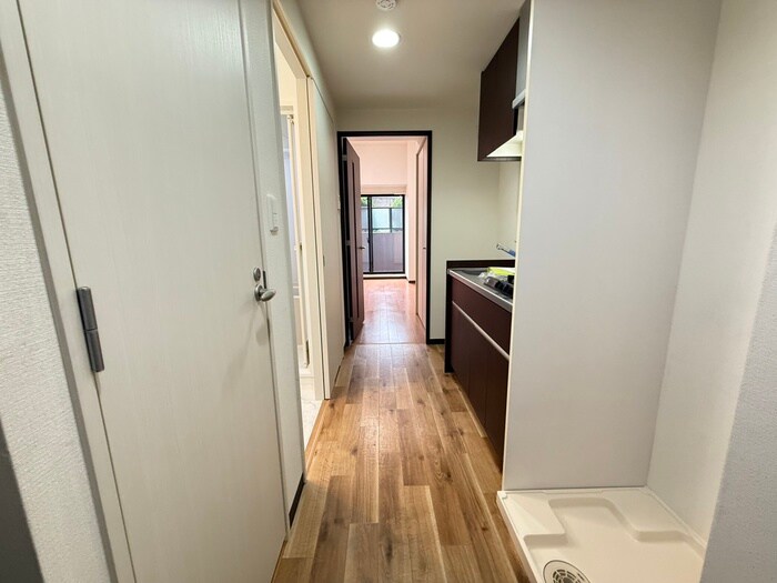 物件内観写真20　(廊下)