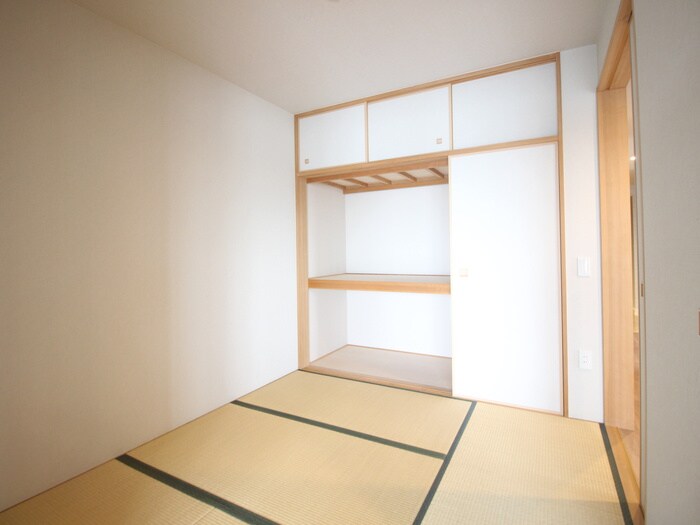 物件内観写真11　(居室)