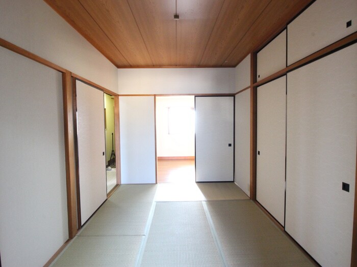 物件内観写真9　(居室)