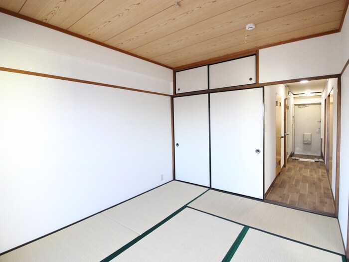 物件内観写真9　(居室)