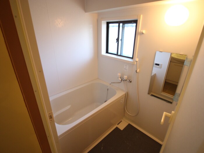 物件内観写真12　(バス／シャワールーム等)