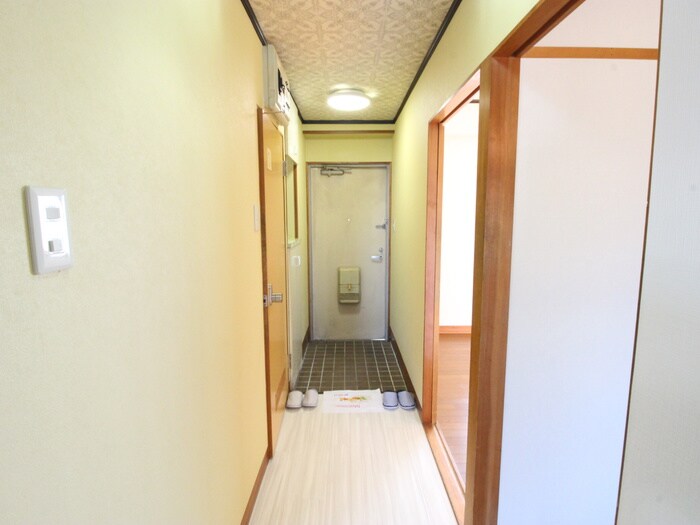 物件内観写真17　(廊下)