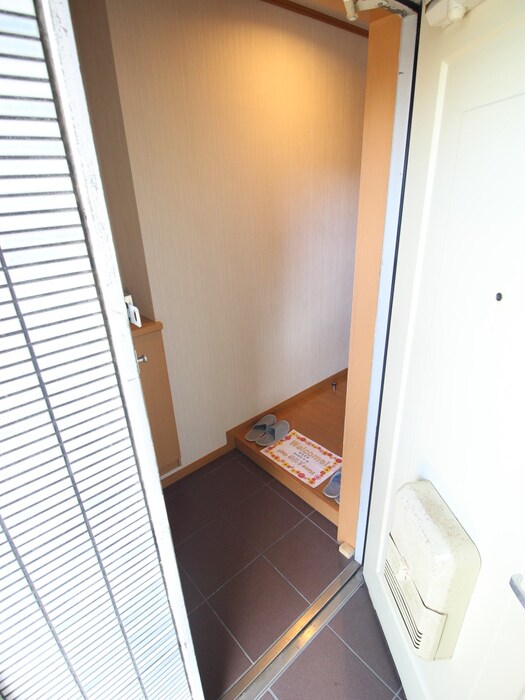 物件内観写真17　(玄関)