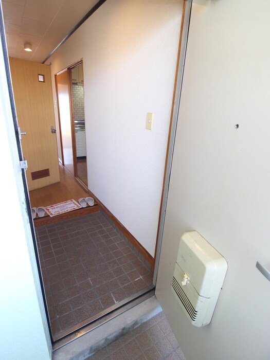 物件内観写真17　(玄関)