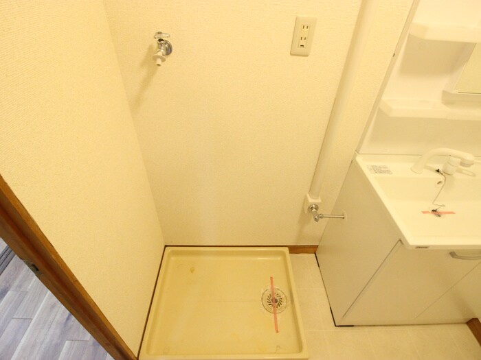 物件内観写真22　(洗濯機置場)