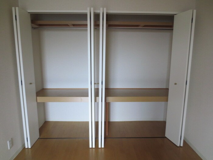 物件内観写真11　(収納)