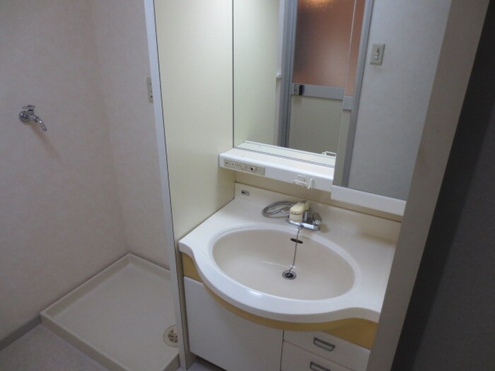 物件内観写真11　(洗面)