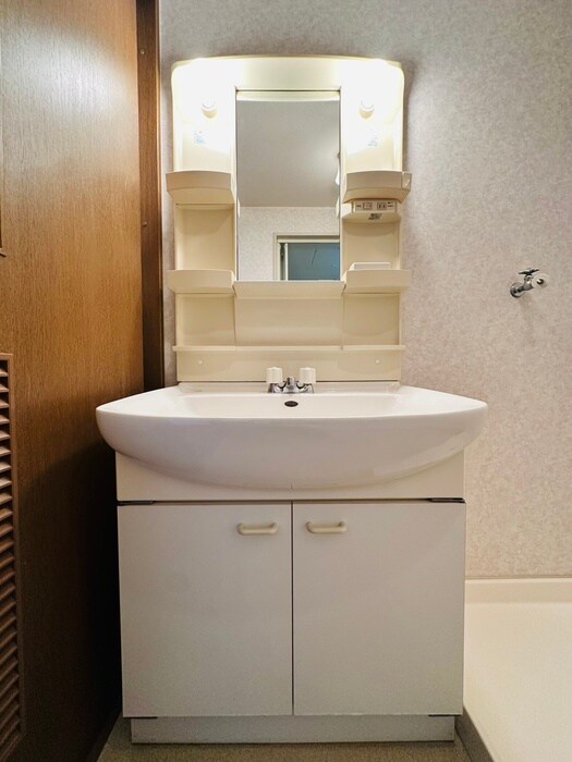 物件内観写真12　(洗面)