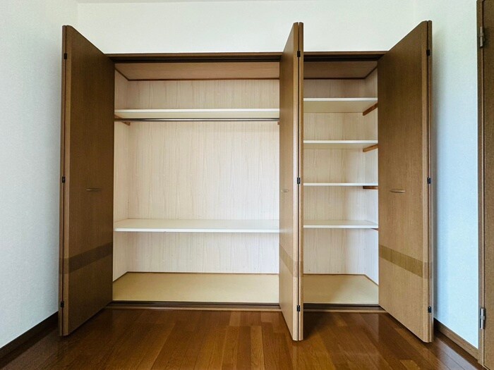 物件内観写真15　(収納)