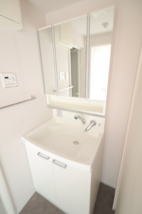 物件内観写真12　(洗面)