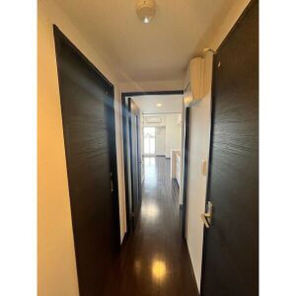 物件内観写真7　(廊下)