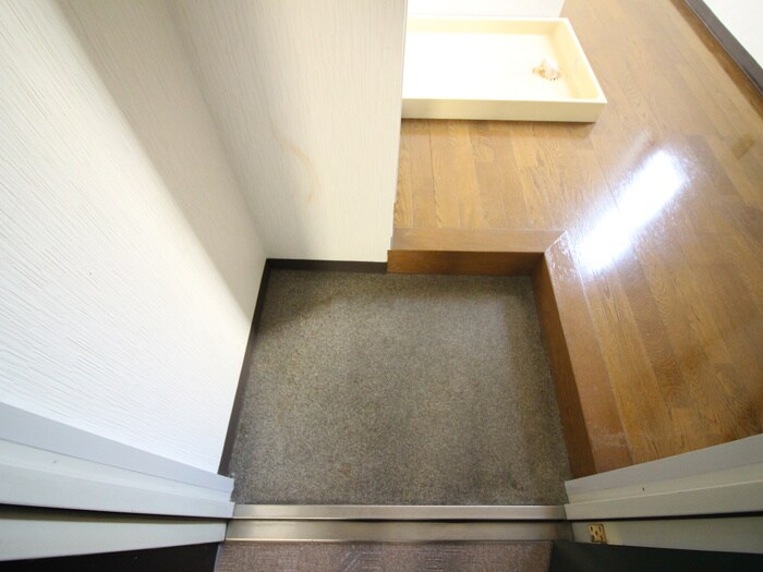 物件内観写真19　(玄関)