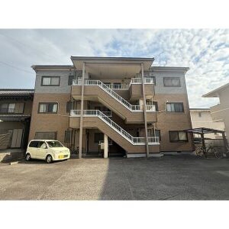 プレジャーハイツN外観写真