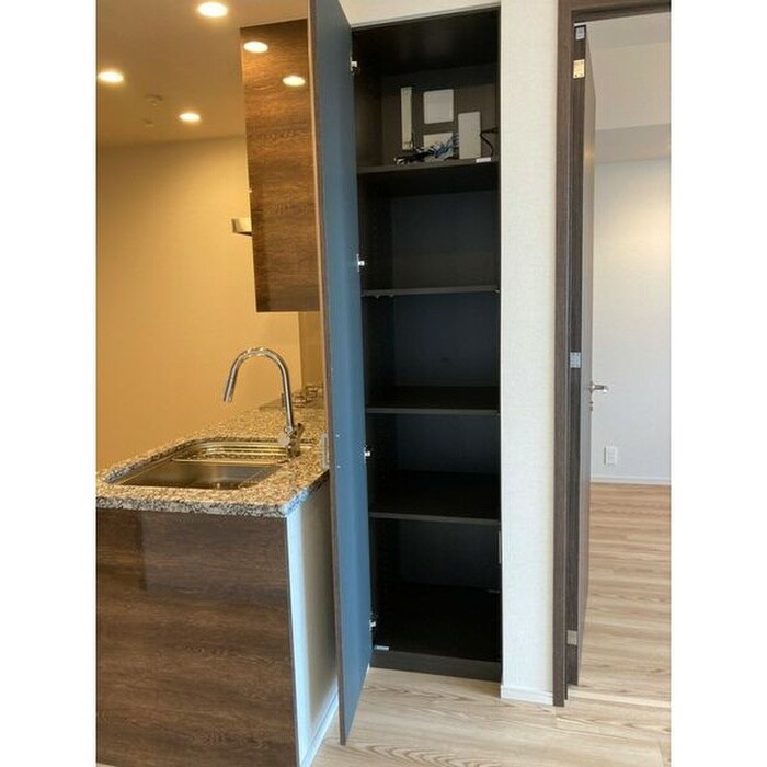 物件内観写真8　(内観写真)