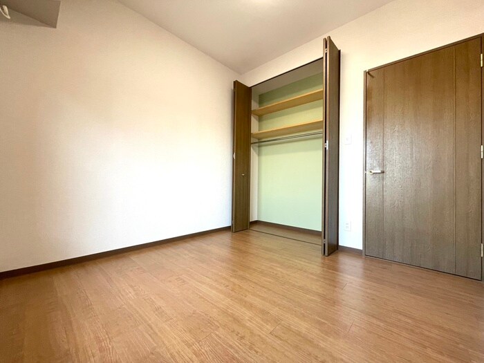 物件内観写真10　(居室)