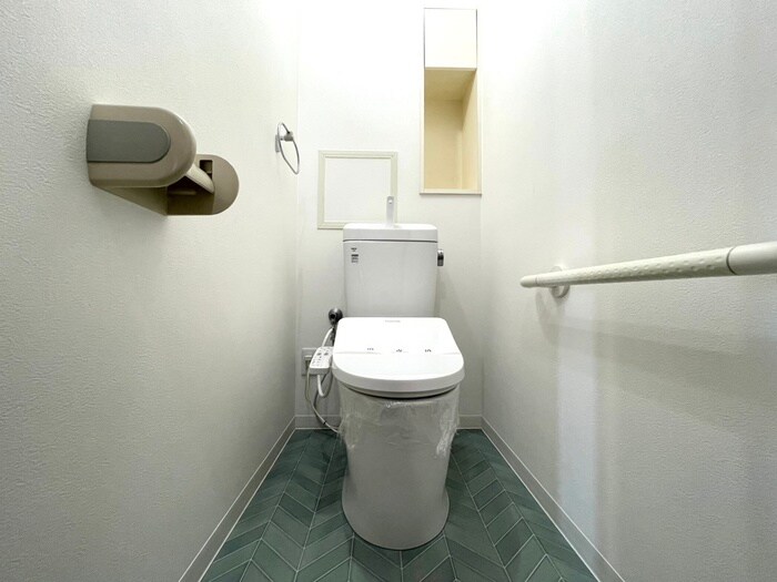 物件内観写真14　(トイレ)