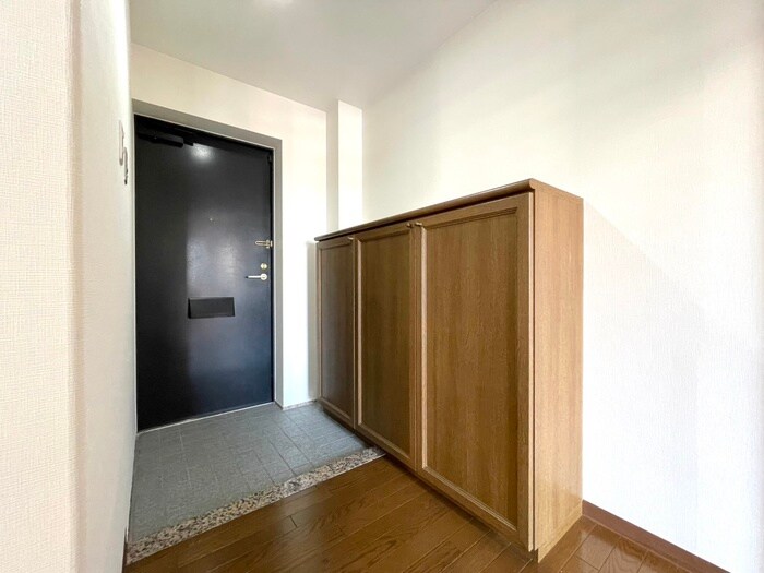 物件内観写真18　(玄関)