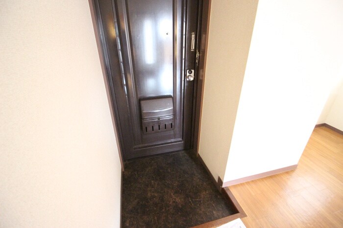 物件内観写真15　(洗濯機置場)