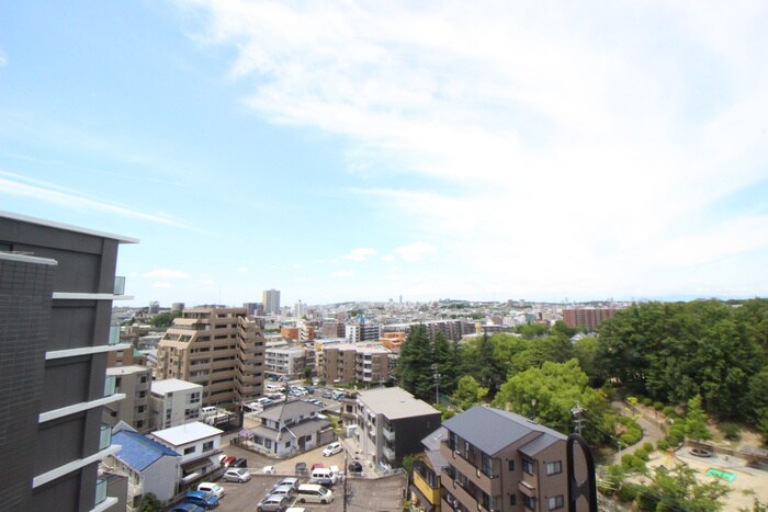 物件内観写真16　(室内からの展望)